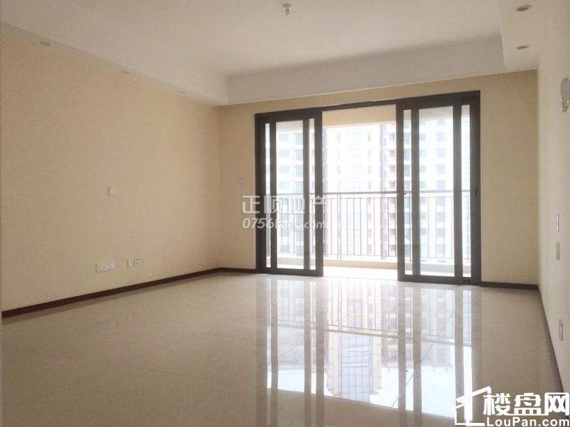 格力海岸华发绿杨湾旁边仁恒滨海半岛精装四房