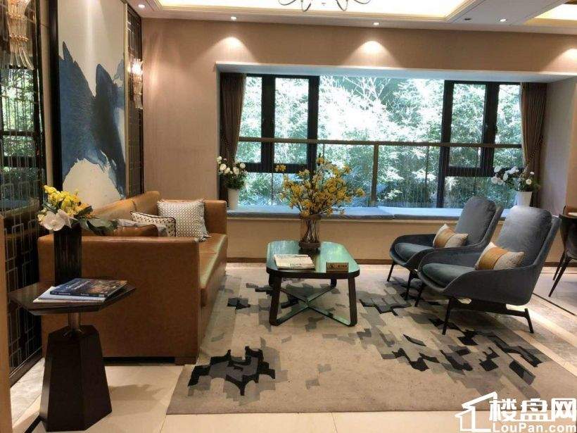 锦江区恒大望江华府,9米层高精装空中别墅,双地铁,两河三公园