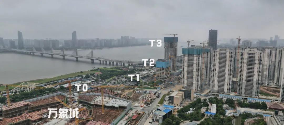 华润万象城购物中心首栋塔楼正式封顶-南昌楼盘网