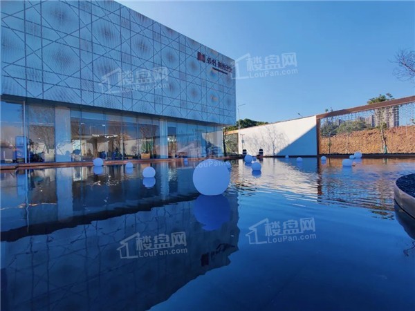 赣州楼市 楼盘导购 九里理想待售 参考价格:参考均价 7800元/㎡ 楼盘