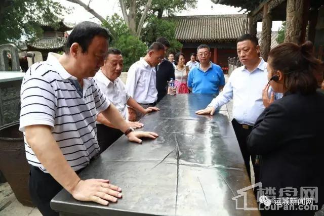 运城籍武警少将王海亮 晨报记者专访