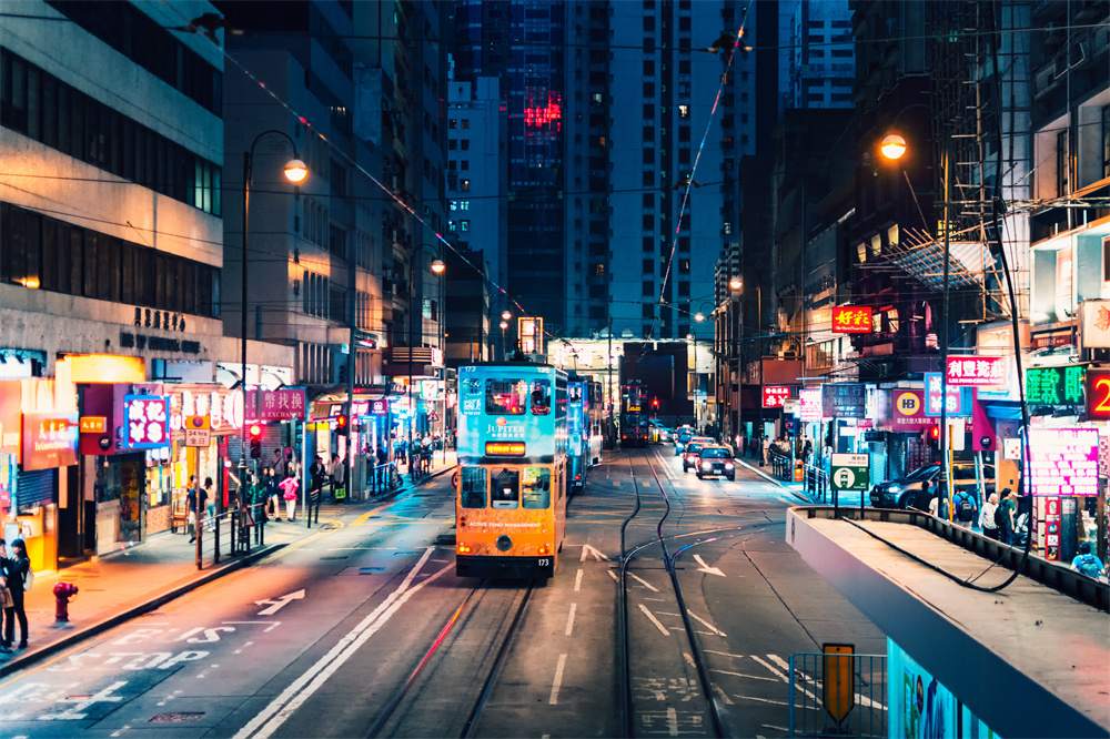 The number of inbound visitors to Hong Kong reached a new high in November, and peaked again in December during the holiday season!