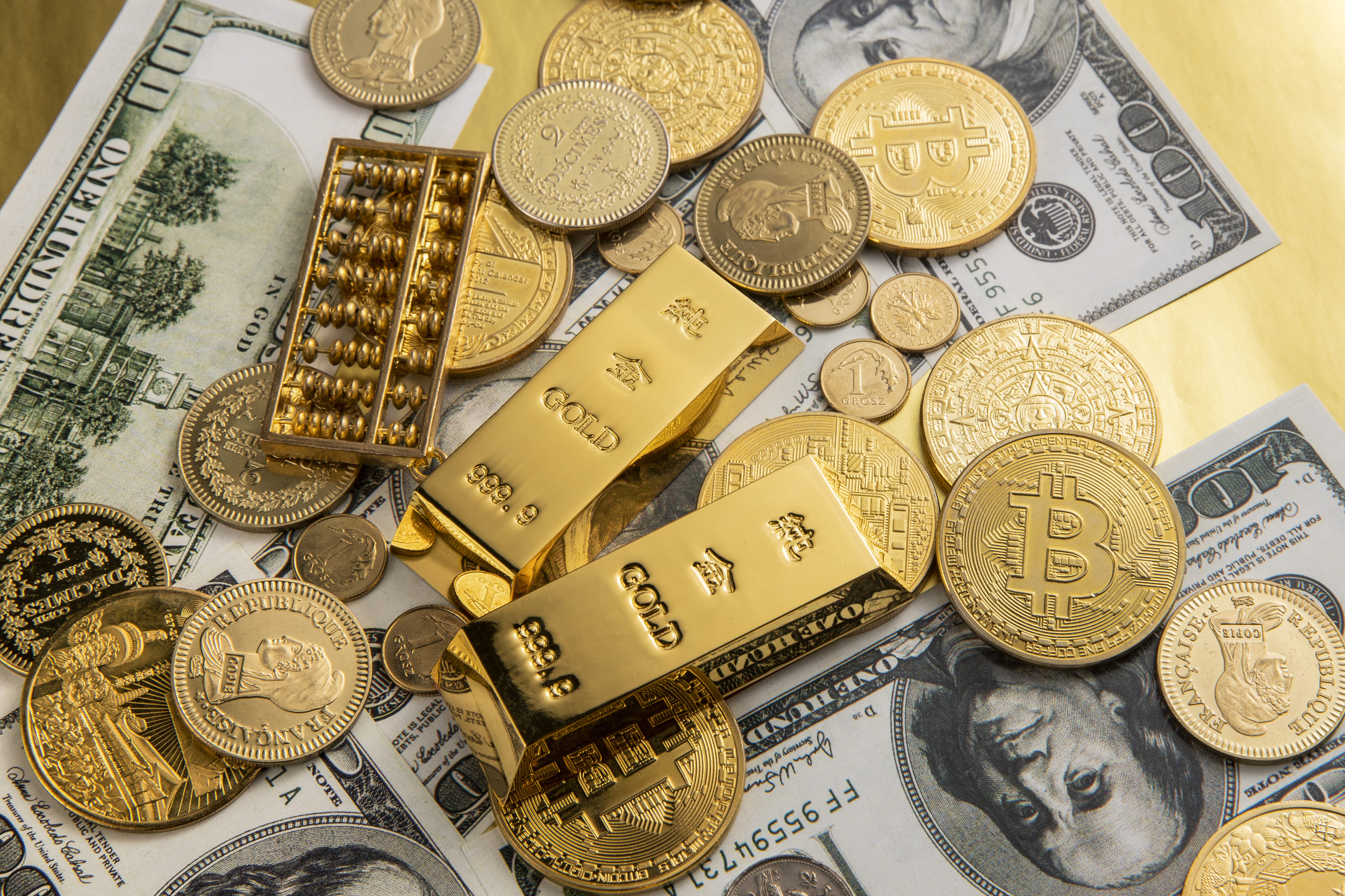 Gold Bars, Gold Jewellery, or Paper Gold: Which to Choose? Here's Your Guide to Smart Buying and Selling!