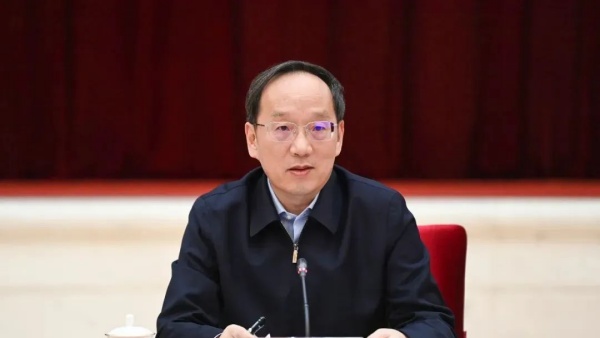 工信部部长李乐成：“十五五”时期将聚焦量子科技、人形机器人等领域 加强技术攻关、企业培育