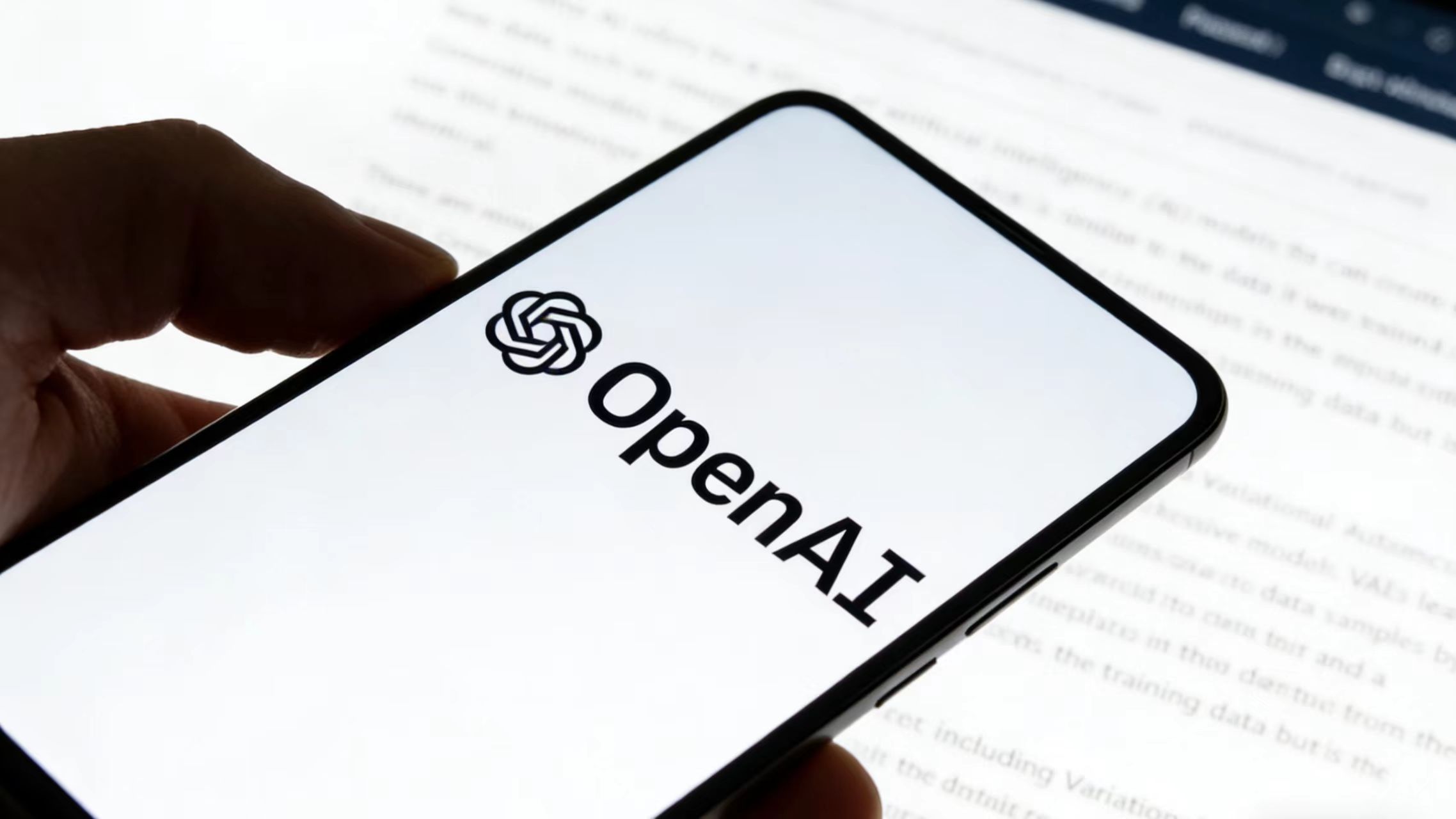 OpenAI”叛逃”英伟达：一场关于速度的芯片战争