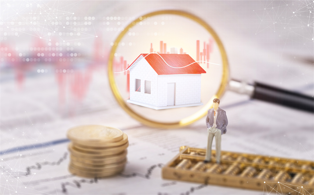 What are the hidden dangers of Hong Kong's mortgage payments after the age of 70?