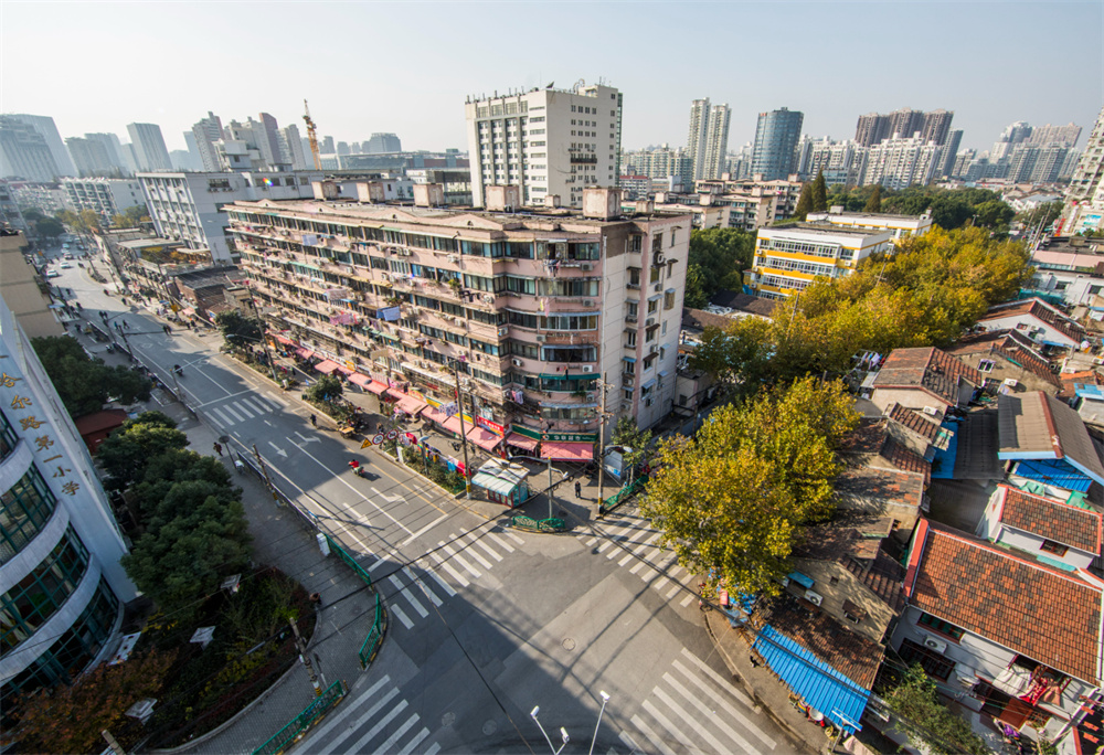 Xinhe Group accelerates land storage layout: wins two homesteads in half a year