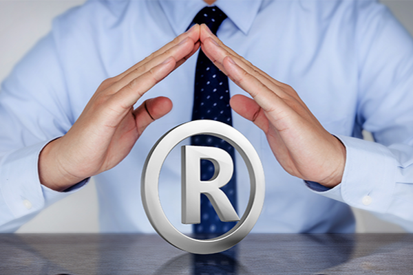 How are second-hand domain names traded in the global market?