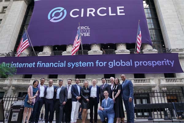 Circle officially landed on the New York Stock Exchange, USDC issuer raised $1.1 billion and reached a valuation of $6.2 billion