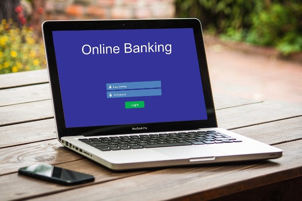 How do I type in a web address to open it? What is the difference between a website and a URL?