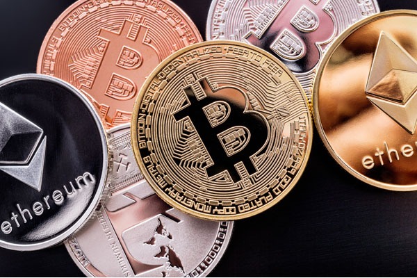 Ethereum breaks through $3,400, and the deadlock in the encryption bill drives the rebound of Meme and other sectors