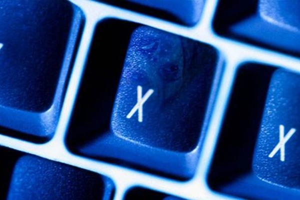 Why are .com domain name registrations so high? What are the advantages of .com domain names?