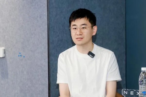 LiblibAI raises $130 million; its overseas agent product, Lovart, was previously praised by Elon Musk.