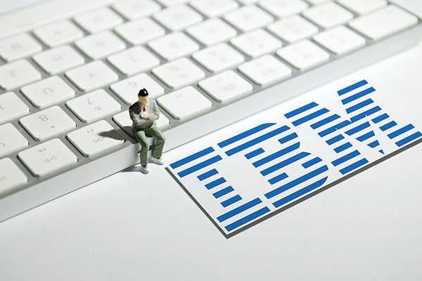 IBM大规模容错量子计算机研发能力获肯定，晋级美国防部研究计划下阶段