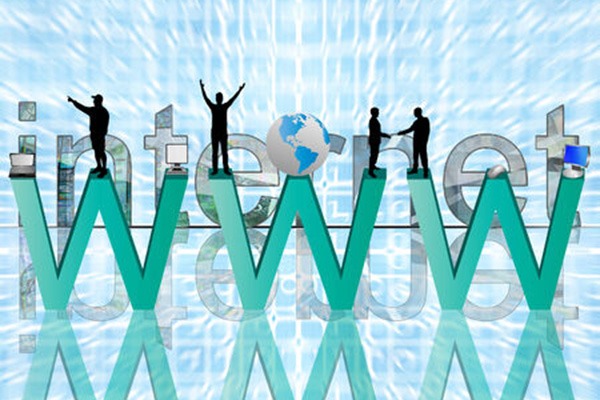 What are the advantages of using the .win domain suffix?