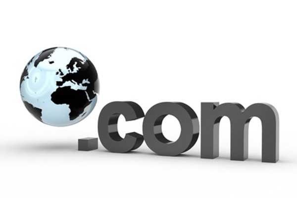 How should I choose a domain name for my website? Will the domain name affect the website's development?
