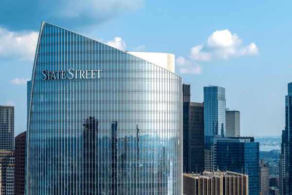 State Street Bank and Galaxy will launch a tokenized liquidity fund on the Solana blockchain next year.
