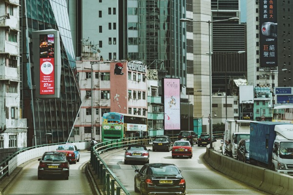 Hong Kong's New Year fireworks have been officially cancelled, and for the first time, the countdown to Chater Road in Central has been held!