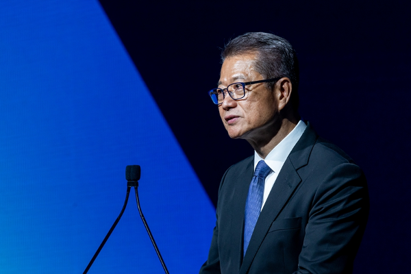 陈茂波：稳定币政策稳步推进，研究黄金挂钩可能性