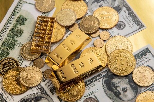 Gold hits a new high after precious metal plating! Silver up 57% within the year