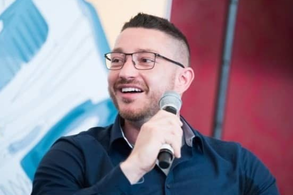 OpenClaw创始人辟谣 微博