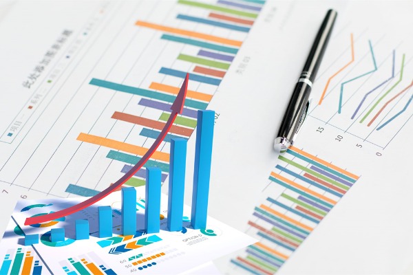 The cloud computing sector initially fell, with Meili Cloud hitting the limit down and Hande Information plummeting by over 9%