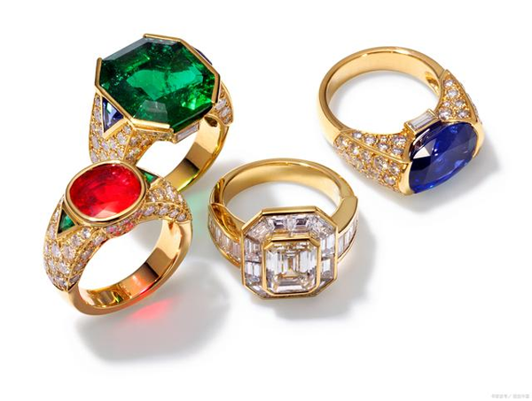 French Jewelry Maker Loses Lawsuit Over Reverse Domain Name Hijacking