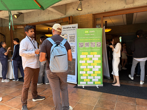 DN.com attended the Stanford AGI Summit, strengthening the digital foundation of AGI with digital identity.