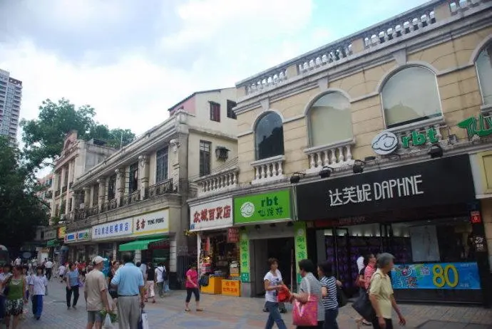 龟岗大马路商铺