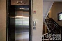 雅居乐·御宾府151平叠墅户型样板房专属电梯效果图