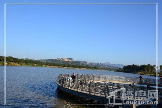 东泰悦岛蓝湾配套之沁水河公园