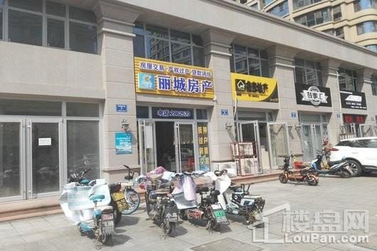 天府国际周边沿街商店