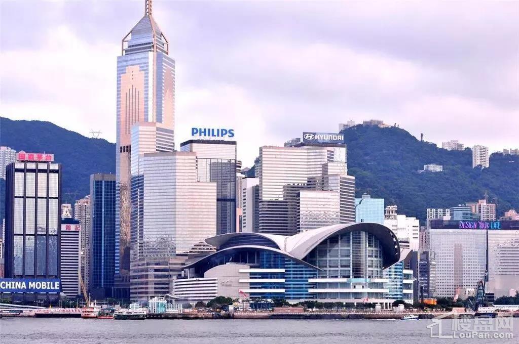 crest顶层户型,其每平方米高达约40万港元,创下了当时香港房价纪录