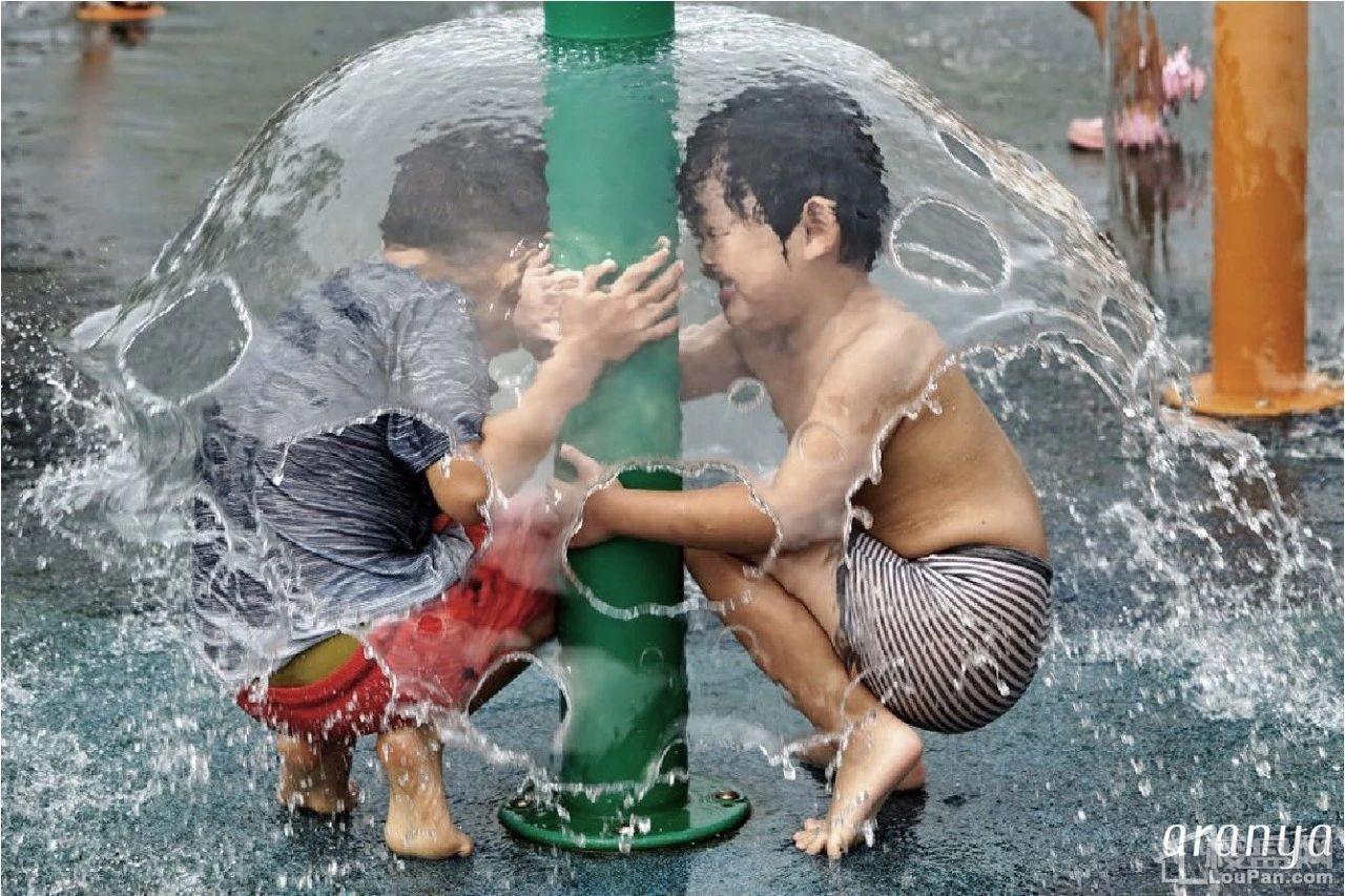 儿童戏水广场