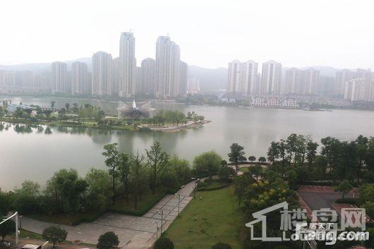 华伟梅溪湖广场周边梅溪湖全景