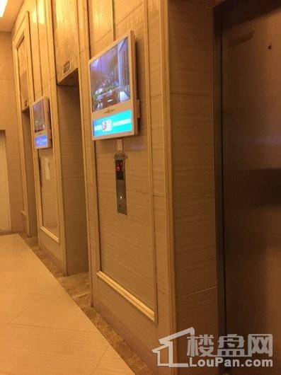 益田国际公寓电梯实拍
