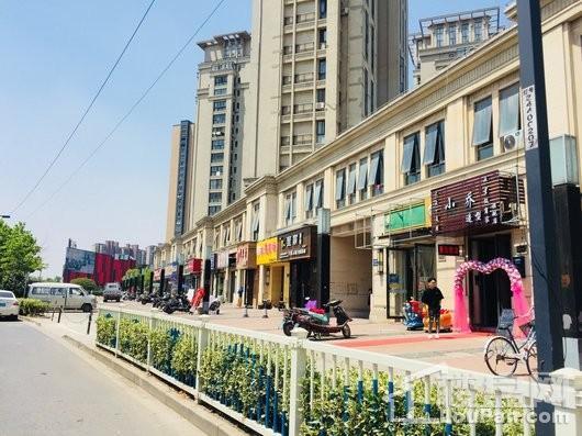 上海派II周边商业街