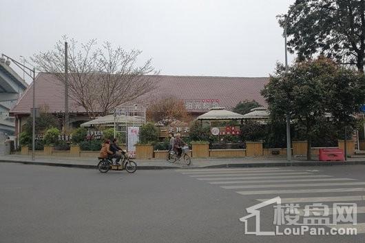 保利天悦附近餐饮