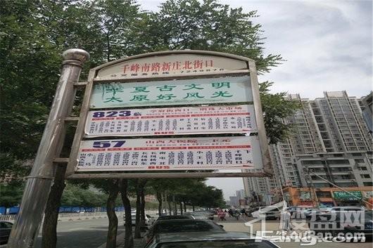 华润·中海·凯旋门周边公交站牌