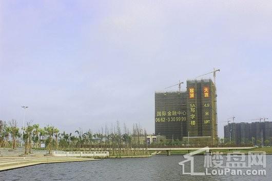 阳江国际金融中心漠阳湖公园