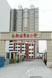 傲湖铂岸项目周边小学