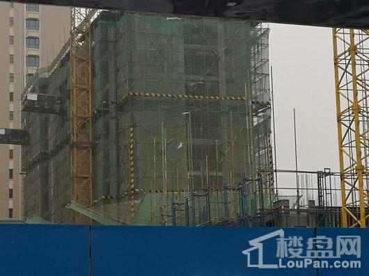 天山熙湖三期楼栋施工进度拍摄