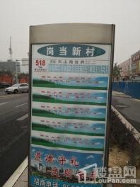 天山熙湖三期项目南侧公交站牌