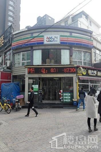 盛世御城项目东国大便利店