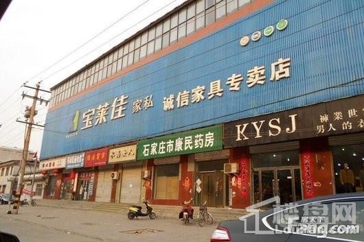 润江鹿泉翡丽公馆周边宝莱佳家具专卖店