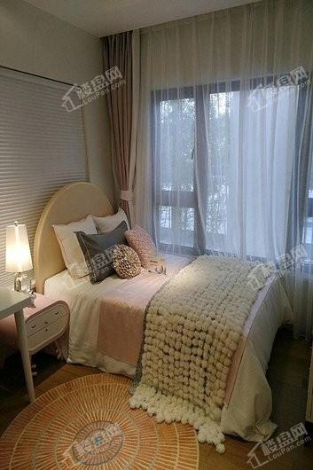 新城·鹿江风华95㎡的样板房卧室