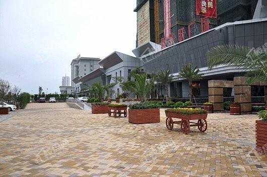 惠州新华联广场项目沿街实景