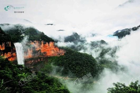 雲山小镇周边四面山国家5A级景区