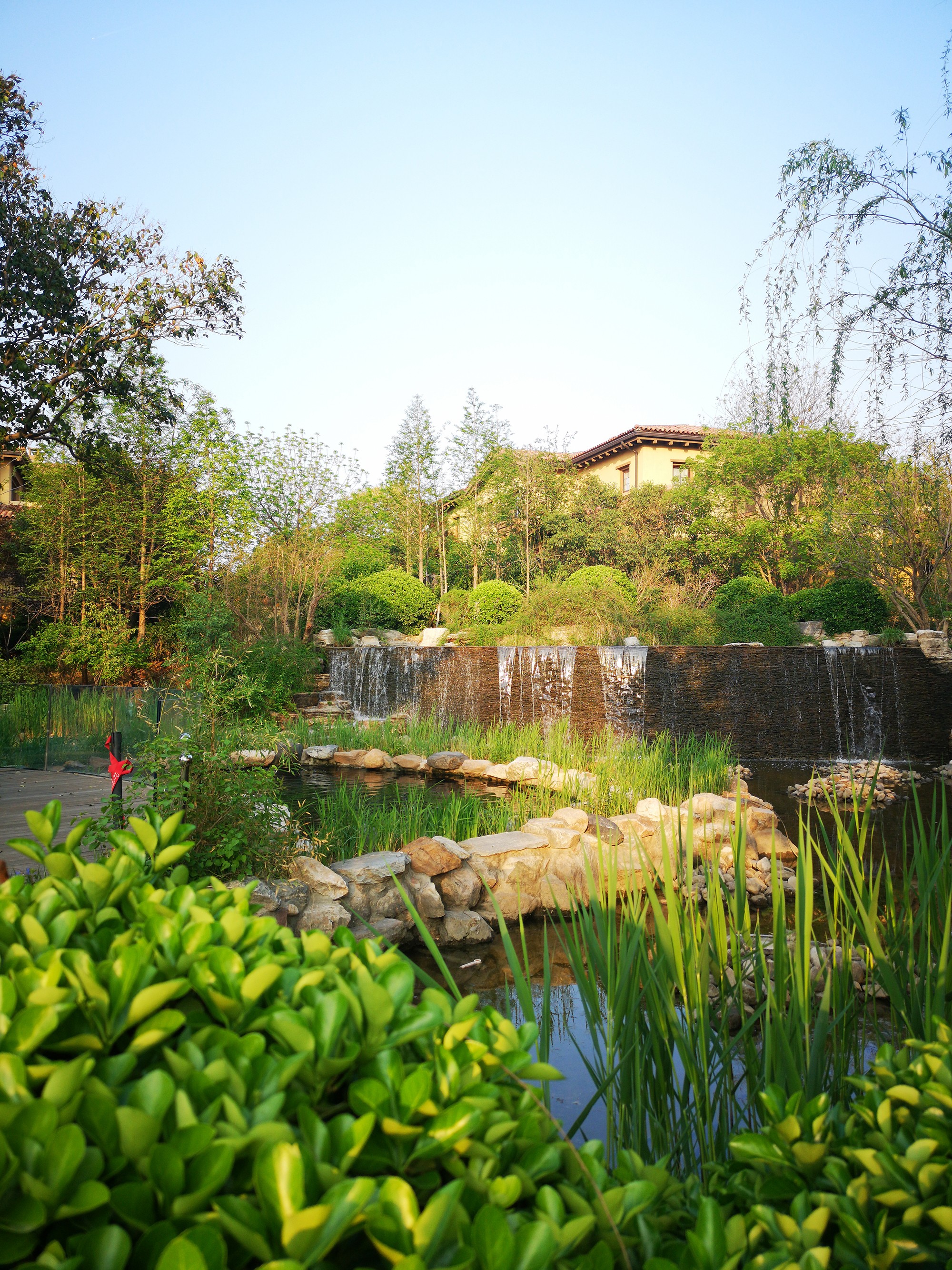 东星·卡纳溪谷