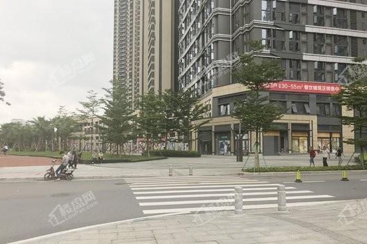 碧桂园·朝花（商用）距离项目100米的商业街